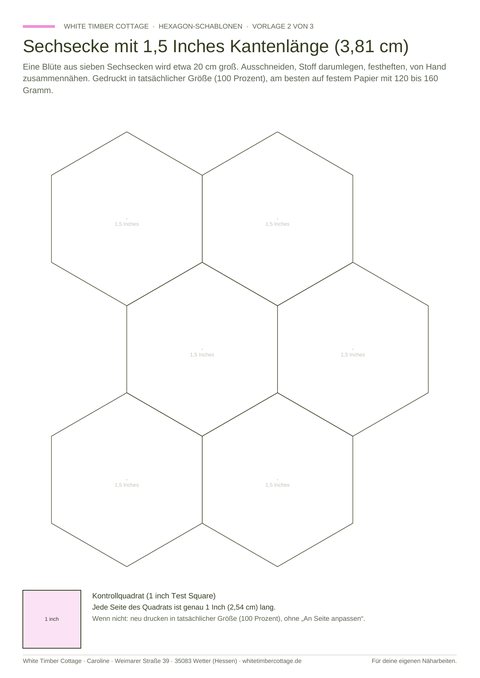 Eine Seite der Hexie-Schablonen: sieben Sechsecke mit 1,5 Inches Kantenlänge zum Ausschneiden, unten das Kontrollquadrat.